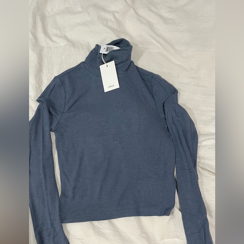 Aritzia Wilfred high neck long sleeve shirt XS